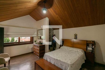 Casa à venda com 300m², 4 quartos e 3 vagasQuarto 4 Suite