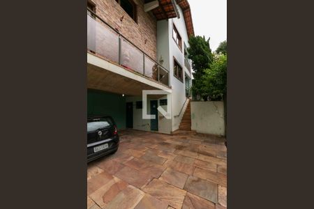 Casa à venda com 300m², 4 quartos e 3 vagasGaragem