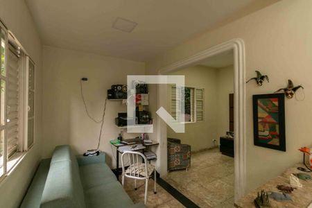 Casa à venda com 300m², 4 quartos e 3 vagasEscritório