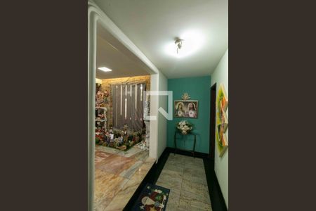 Casa à venda com 300m², 4 quartos e 3 vagasEntrada