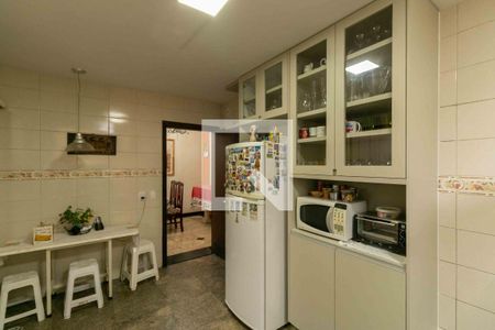 Casa à venda com 300m², 4 quartos e 3 vagasCozinha
