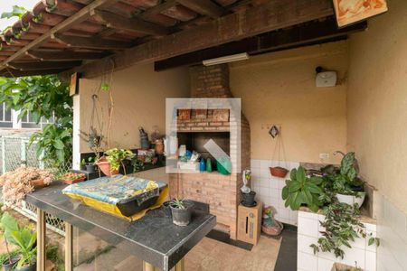 Casa à venda com 300m², 4 quartos e 3 vagasChurrasqueira