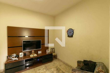 Casa à venda com 300m², 4 quartos e 3 vagasSala de TV 1