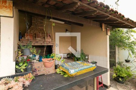 Casa à venda com 300m², 4 quartos e 3 vagasChurrasqueira