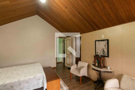 Casa à venda com 300m², 4 quartos e 3 vagasQuarto 4 Suite