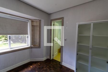 Casa de condomínio para alugar com 500m², 5 quartos e 4 vagas Casa de condomínio para alugar com 500m², 5 quartos e 4 vagasQuarto de Serviço