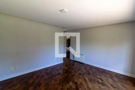 Casa de condomínio para alugar com 500m², 5 quartos e 4 vagas Casa de condomínio para alugar com 500m², 5 quartos e 4 vagasSuíte 3