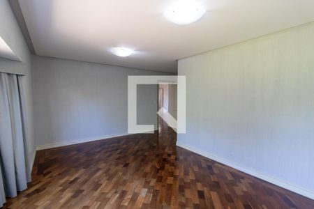 Casa de condomínio para alugar com 500m², 5 quartos e 4 vagas Casa de condomínio para alugar com 500m², 5 quartos e 4 vagasSuíte 4