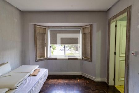 Casa de condomínio para alugar com 500m², 5 quartos e 4 vagas Casa de condomínio para alugar com 500m², 5 quartos e 4 vagasQuarto de Serviço