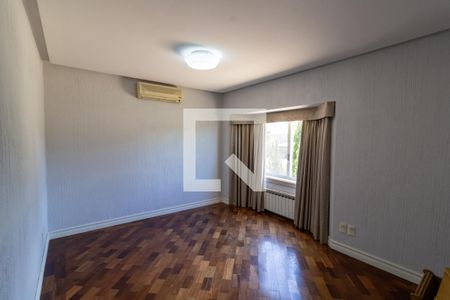 Casa de condomínio para alugar com 500m², 5 quartos e 4 vagas Casa de condomínio para alugar com 500m², 5 quartos e 4 vagasSuíte 2