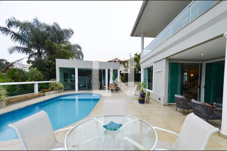 Casa à venda com 750m², 4 quartos e 6 vagasArea piscina
