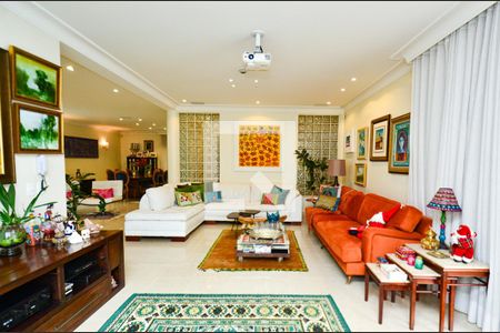 Sala de casa à venda com 4 quartos, 750m² em Mangabeiras, Belo Horizonte