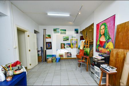 Casa à venda com 750m², 4 quartos e 6 vagasAtelie