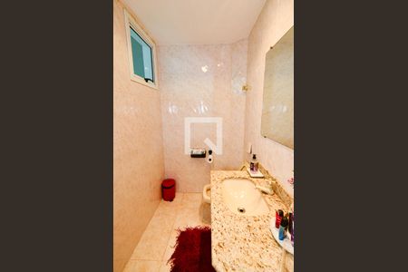 Casa à venda com 750m², 4 quartos e 6 vagasLavabo