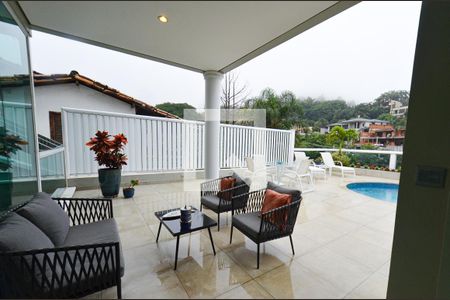 Casa à venda com 750m², 4 quartos e 6 vagasArea piscina