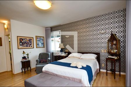 Casa à venda com 750m², 4 quartos e 6 vagasSuite5