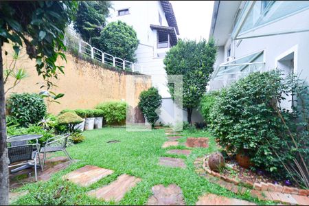 Casa à venda com 750m², 4 quartos e 6 vagasJardim
