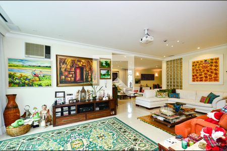 Sala de casa à venda com 4 quartos, 750m² em Mangabeiras, Belo Horizonte