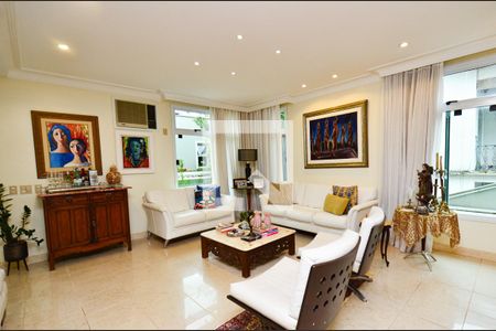 Sala de casa à venda com 4 quartos, 750m² em Mangabeiras, Belo Horizonte