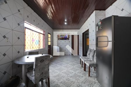 Casa à venda com 100m², 2 quartos e 1 vagaCozinha - Armários