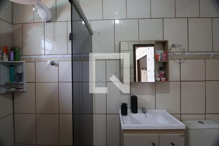 Casa à venda com 100m², 2 quartos e 1 vagaBanheiro 