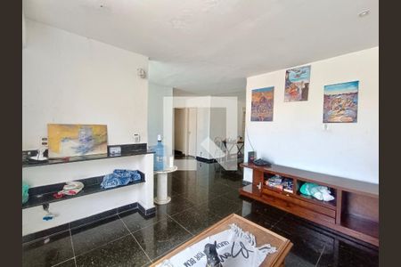 Apartamento à venda com 360m², 2 quartos e 1 vagaSala