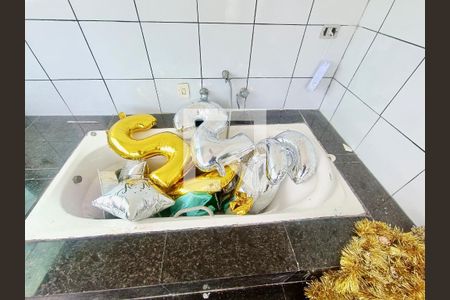 Apartamento à venda com 360m², 2 quartos e 1 vagaCobertura 