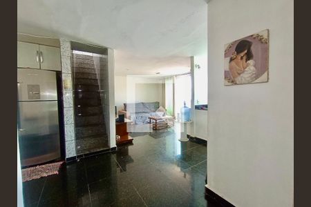 Apartamento à venda com 360m², 2 quartos e 1 vagaSala