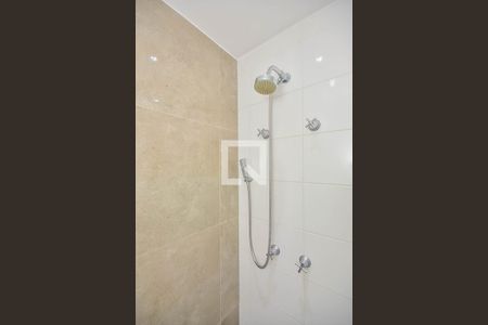 Apartamento à venda com 45m², 1 quarto e 1 vaga Apartamento à venda com 45m², 1 quarto e 1 vagaChuveiro do Banheiro