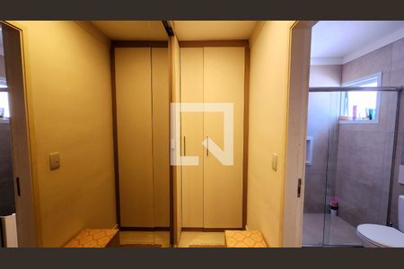 Casa à venda com 111m², 3 quartos e 2 vagasCloset da suíte