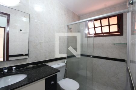 Casa de condomínio para alugar com 200m², 4 quartos e 4 vagasBanheiro Social