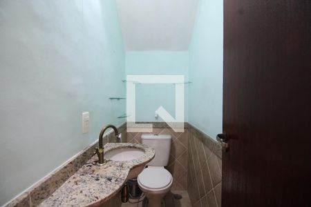 Casa de condomínio para alugar com 200m², 4 quartos e 4 vagasLavabo