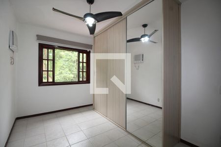 Quarto 1 de casa de condomínio para alugar com 4 quartos, 200m² em Jacarepaguá, Rio de Janeiro