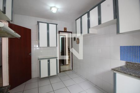 Casa de condomínio para alugar com 200m², 4 quartos e 4 vagasCozinha