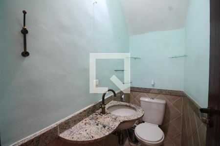 Casa de condomínio para alugar com 200m², 4 quartos e 4 vagasLavabo