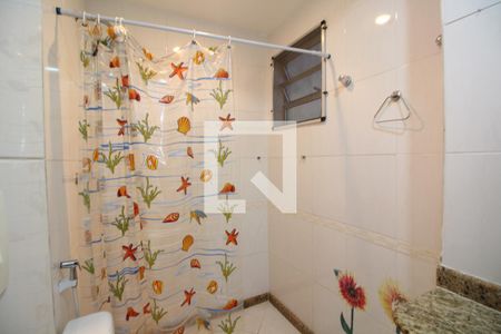 Casa de condomínio para alugar com 200m², 4 quartos e 4 vagasQuarto 4 - Banheiro da Suíte