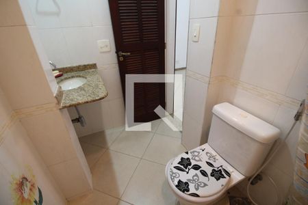 Casa de condomínio para alugar com 200m², 4 quartos e 4 vagasQuarto 4 - Banheiro da Suíte
