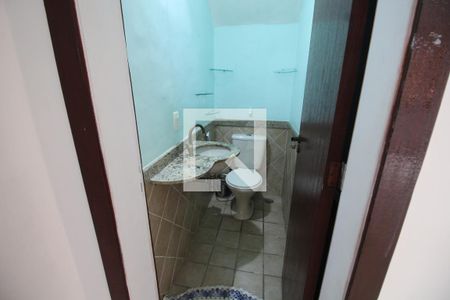Casa de condomínio para alugar com 200m², 4 quartos e 4 vagasLavabo