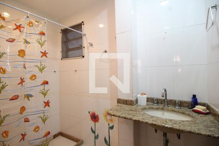 Casa de condomínio para alugar com 200m², 4 quartos e 4 vagasQuarto 4 - Banheiro da Suíte