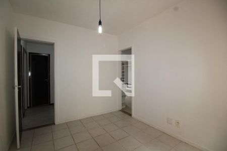 Casa de condomínio para alugar com 200m², 4 quartos e 4 vagasQuarto 2