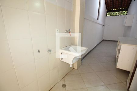 Casa de condomínio para alugar com 200m², 4 quartos e 4 vagasÁrea de Serviço