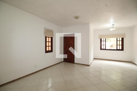 Sala de casa de condomínio para alugar com 4 quartos, 200m² em Jacarepaguá, Rio de Janeiro