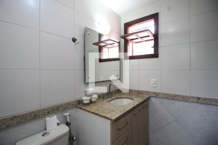 Casa de condomínio para alugar com 200m², 4 quartos e 4 vagasQuarto 3 - Banheiro da Suíte