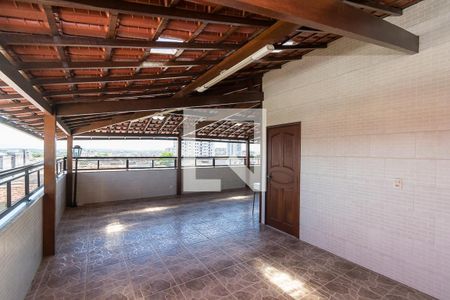 Apartamento à venda com 169m², 3 quartos e sem vagaTerraço