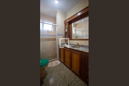 Casa de condomínio à venda com 400m², 4 quartos e 3 vagasBanheiro da Suíte