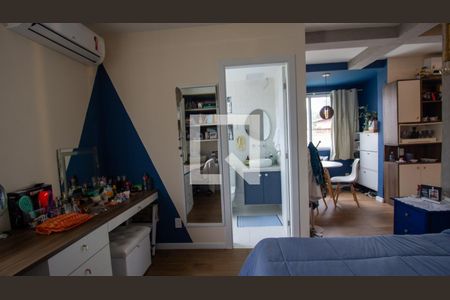 Casa de condomínio à venda com 400m², 4 quartos e 3 vagasEdícula