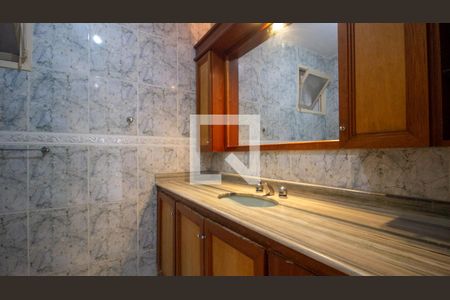 Casa de condomínio à venda com 400m², 4 quartos e 3 vagasBanheiro Social