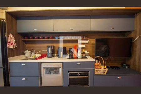 Casa de condomínio à venda com 400m², 4 quartos e 3 vagasEdícula