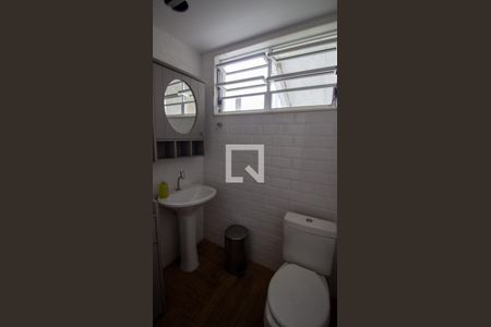 Casa de condomínio à venda com 400m², 4 quartos e 3 vagasLavabo