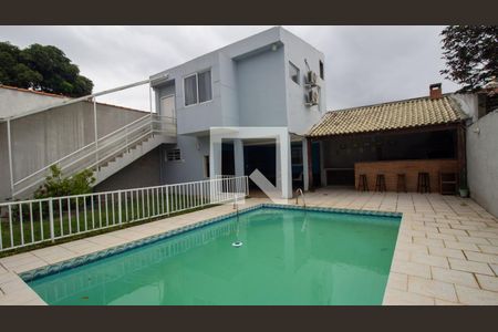 Casa de condomínio à venda com 400m², 4 quartos e 3 vagasPiscina
